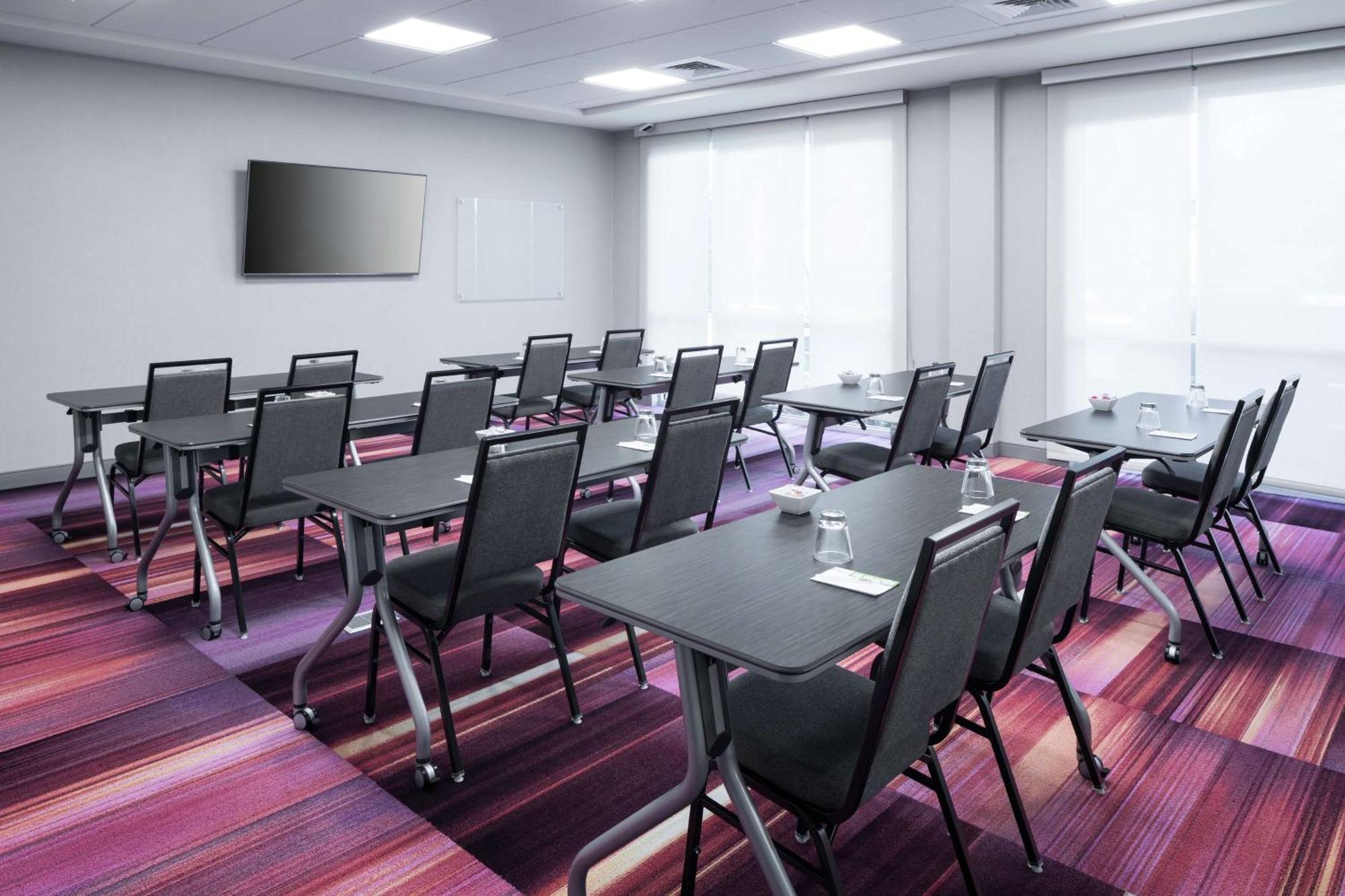 Home2 Suites By Hilton Orlando Airport Экстерьер фото