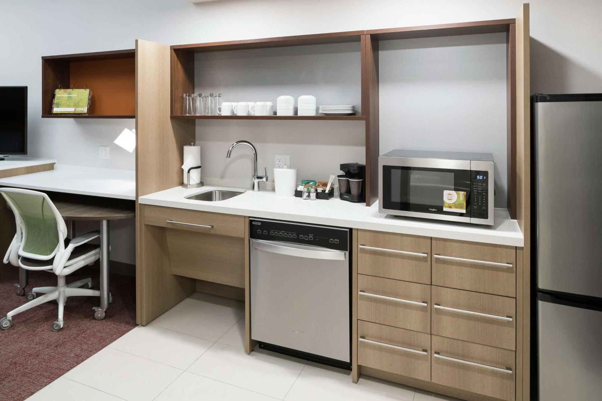 Home2 Suites By Hilton Orlando Airport Экстерьер фото