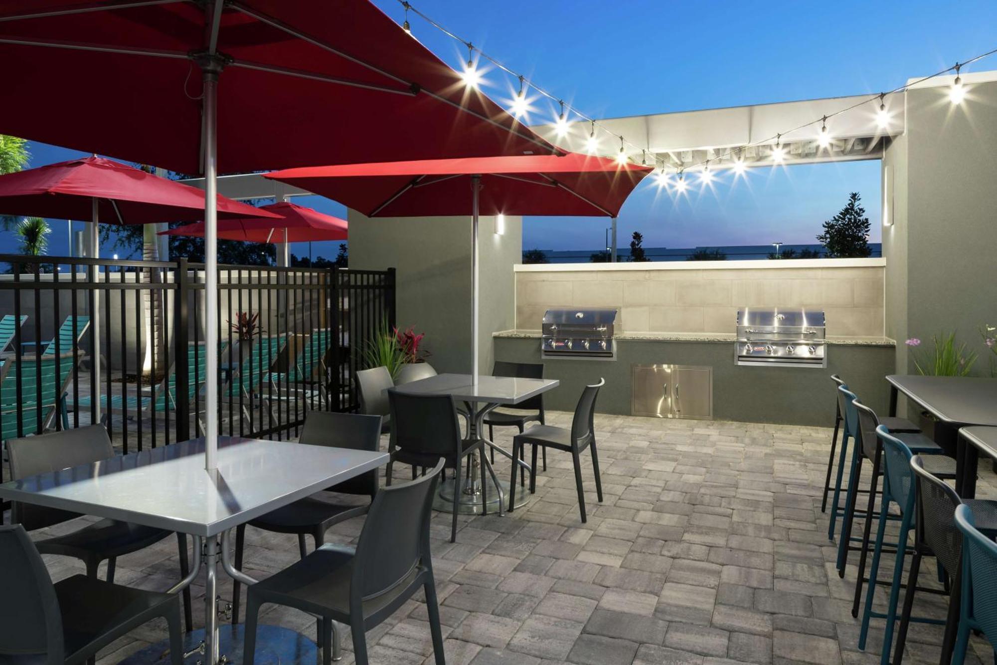 Home2 Suites By Hilton Orlando Airport Экстерьер фото